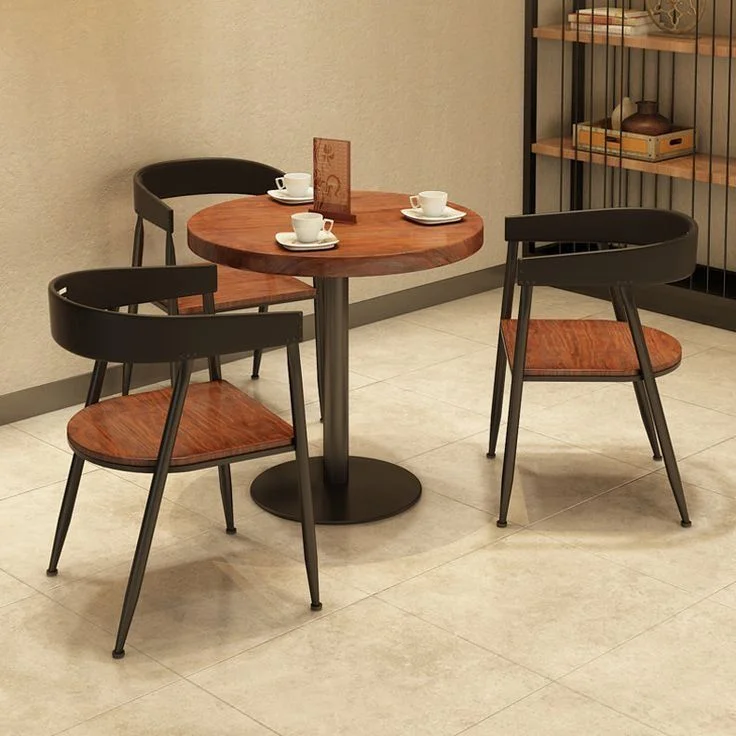 Black Round Hotel Tableset